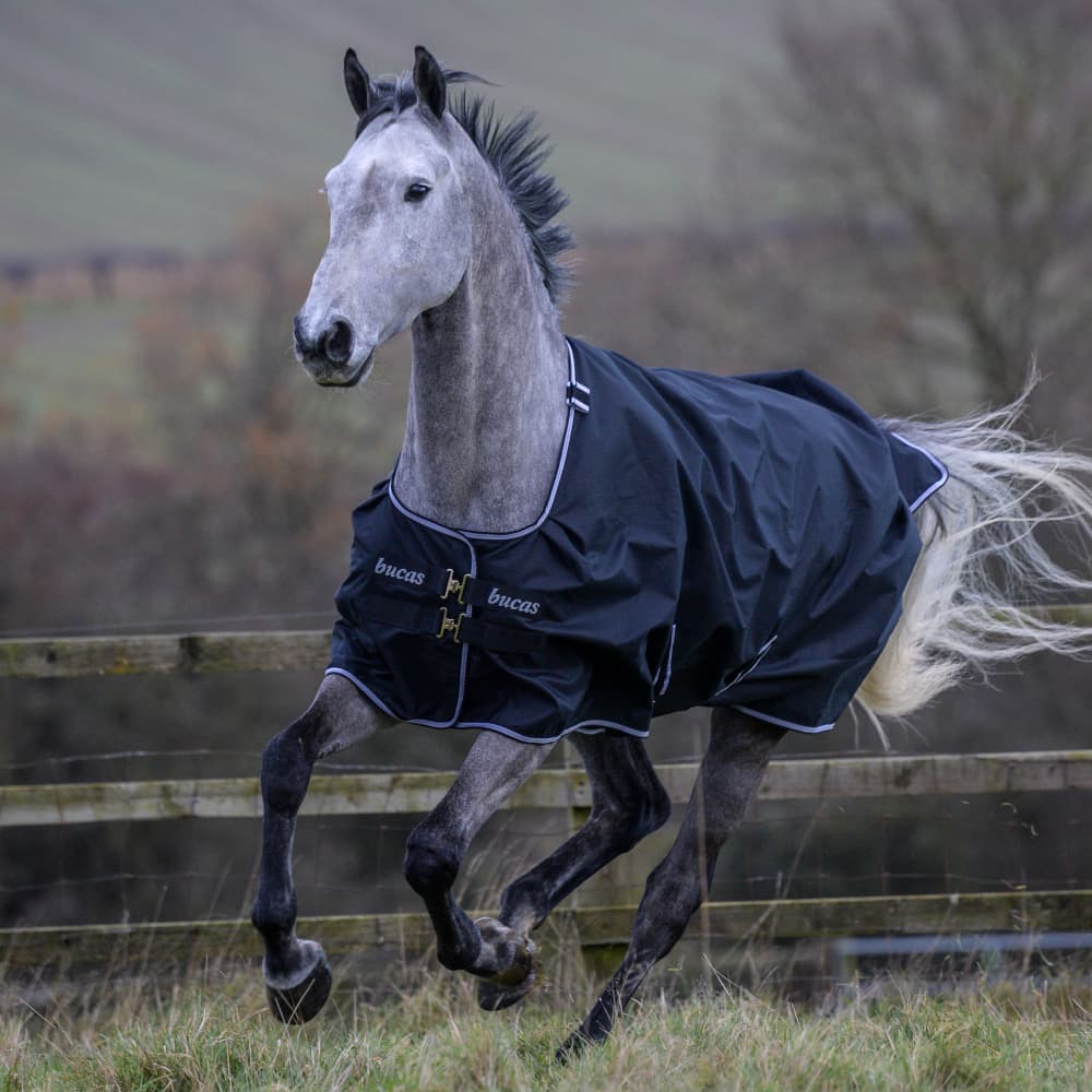 Bucas Trot Turnout 50g - Noir/Blanc